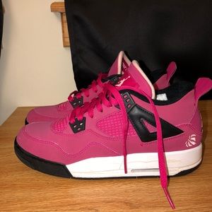 Air Jordan 4 (Valentines Day)